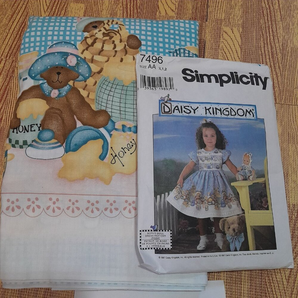 Simplicity Daisy Kingdom Dress Pattern 7496 and Bears & Bees Fabric Material - Picture 6 of 6